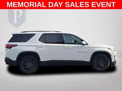 Used 2023 Chevrolet Traverse RS AWD/4WD image 4
