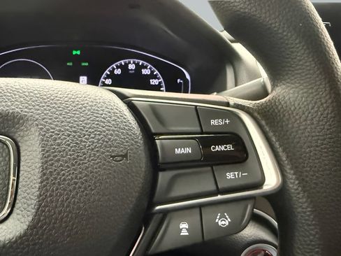 Used 2018 Honda Accord LX image 19