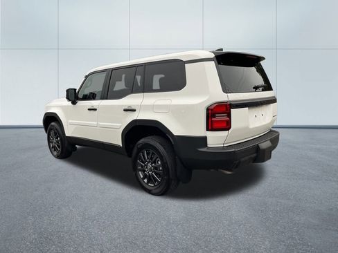 Certified 2025 Toyota Land Cruiser image 7