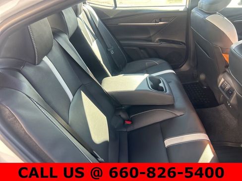 New 2026 Toyota Camry SE image 10