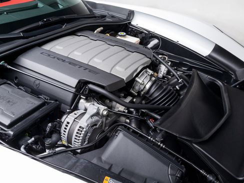 Used 2018 Chevrolet Corvette Stingray Coupe w/ 2LT Preferred Equipment Group image 19