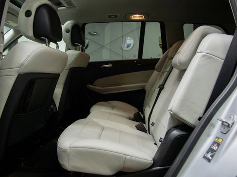 Used 2017 Mercedes-Benz GLS 550 4MATIC image 24