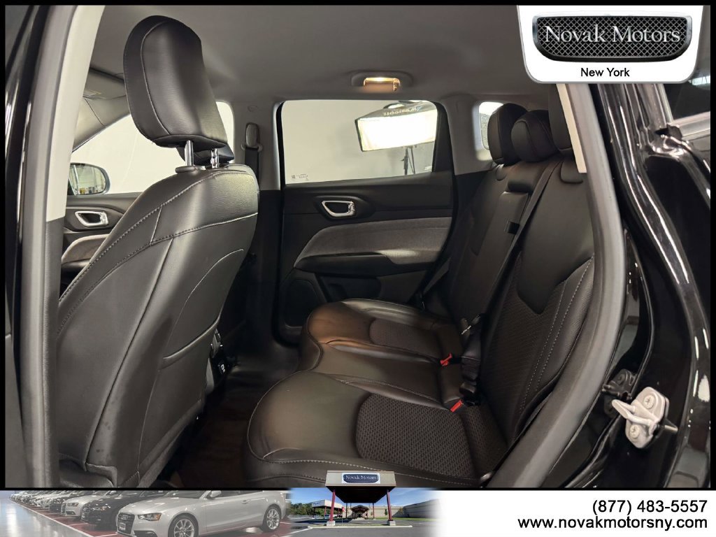 Used 2022 Jeep Compass Latitude AWD/4WD image 13
