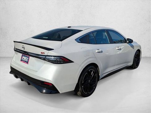 Used 2026 Nissan Sentra SR w/ SR Premium Package image 5