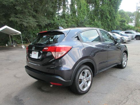 Used 2018 Honda HR-V LX image 5