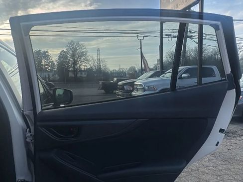 Used 2023 Subaru Crosstrek 2.0i image 16