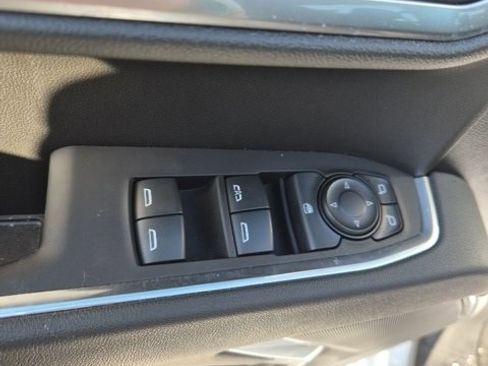 Certified 2025 Chevrolet Silverado 1500 LT image 17