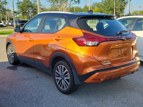 Certified 2024 Nissan Kicks SV FWD image 4