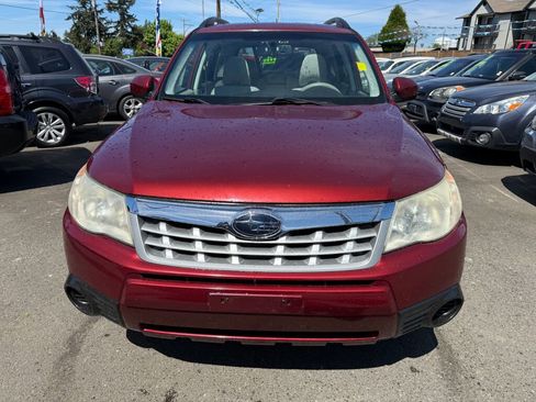 Used 2012 Subaru Forester 2.5X Premium w/ All-Weather Pkg AWD/4WD image 2