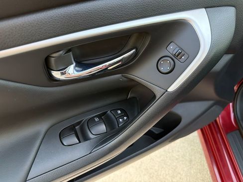Used 2017 Nissan Altima 2.5 SV image 17