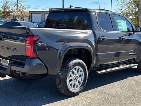 New 2025 Toyota Tacoma SR5 image 9