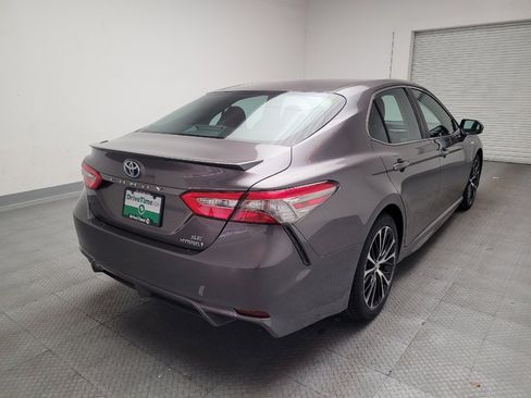 Used 2018 Toyota Camry SE image 7