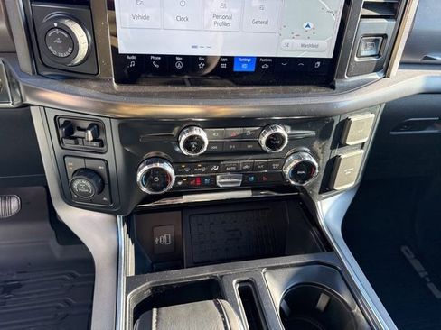 New 2025 Ford F150 Platinum w/ FX4 Off-Road Package image 19