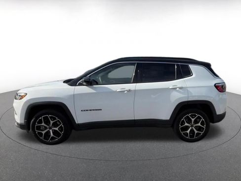 Used 2025 Jeep Compass Limited AWD/4WD image 7
