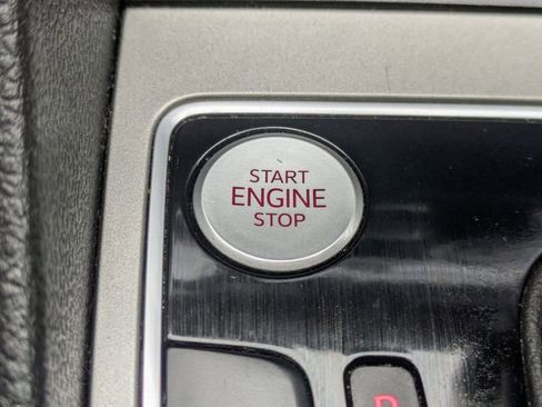 Used 2020 Volkswagen Passat 2.0T SE w/ Sunroof Package image 18