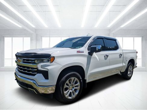 Used 2025 Chevrolet Silverado 1500 LTZ AWD/4WD image 5