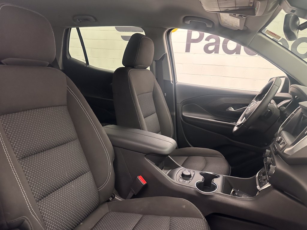 Used 2023 GMC Terrain SLE w/ Driver Convenience Package FWD image 28