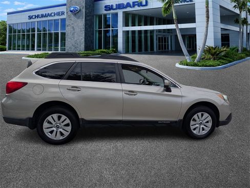 Used 2017 Subaru Outback 2.5i Premium image 8