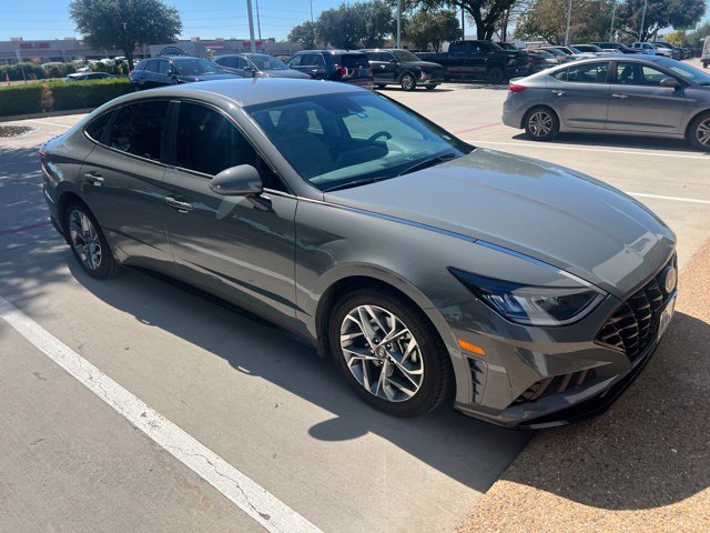Used 2021 Hyundai Sonata SEL w/ Cargo Package FWD image 2