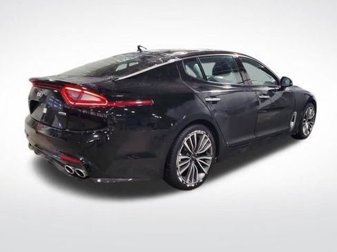 Used 2018 Kia Stinger Premium image 5