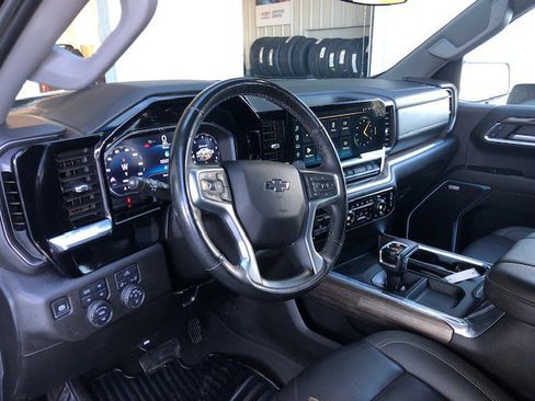 Used 2024 Chevrolet Silverado 1500 RST image 16