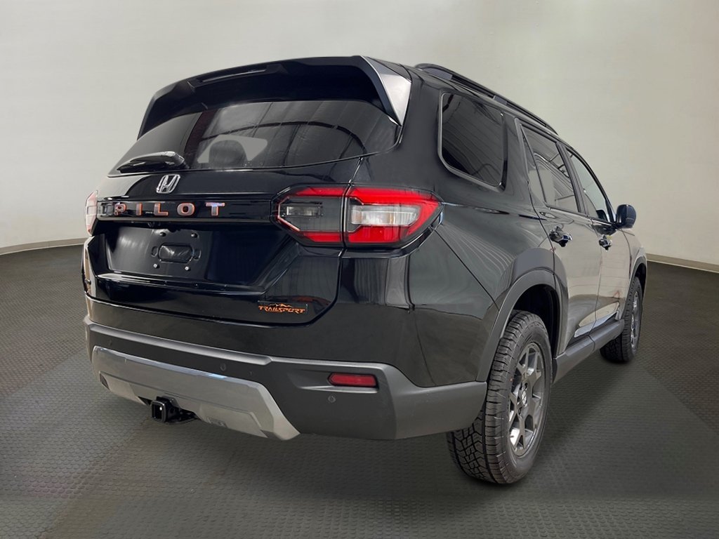 New 2026 Honda Pilot TrailSport image 5