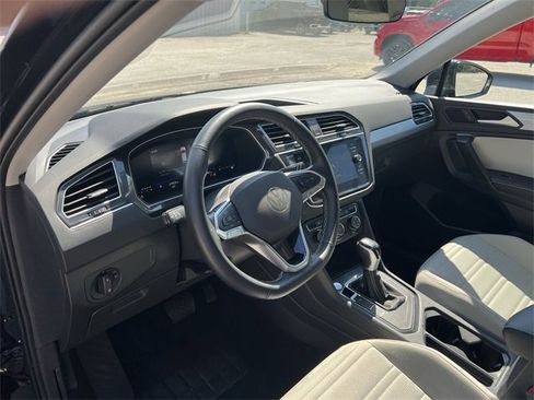 Used 2024 Volkswagen Tiguan S image 2