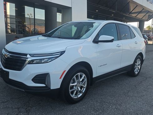 Used 2024 Chevrolet Equinox LT AWD/4WD image 8