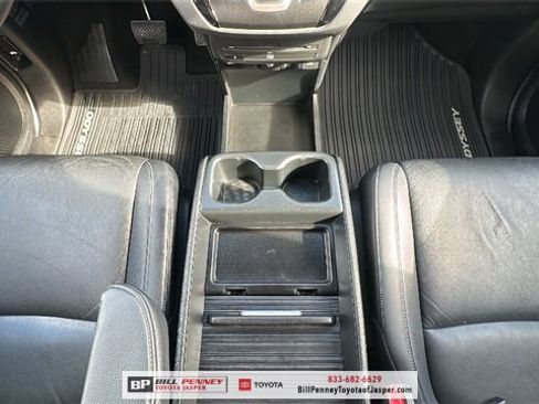 Used 2023 Honda Odyssey Touring image 9