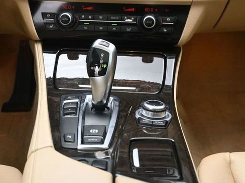 Used 2013 BMW 528i Sedan RWD image 20
