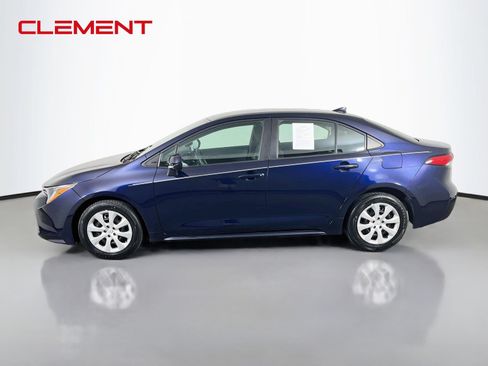 Used 2024 Toyota Corolla LE FWD image 5