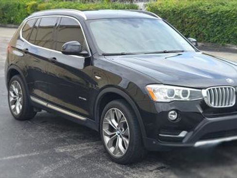 Used 2017 BMW X3 sDrive28i image 9