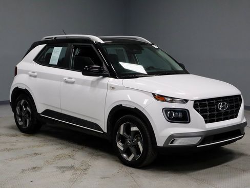 Certified 2023 Hyundai Venue Limited image 1