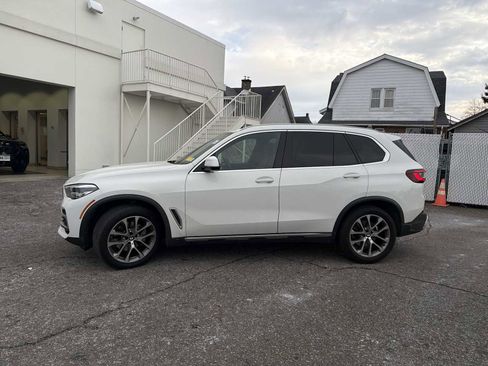Certified 2023 BMW X5 xDrive40i w/ Premium Package image 4