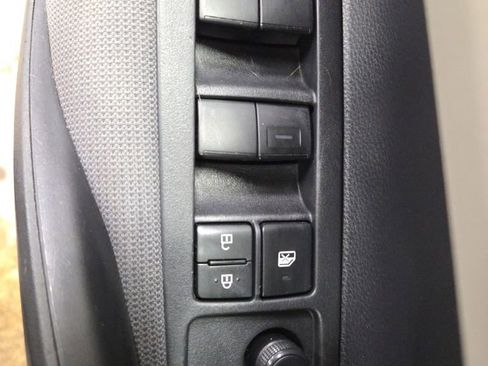 Used 2020 Toyota Corolla LE image 20