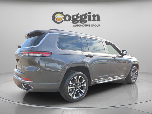 Used 2021 Jeep Grand Cherokee L Overland w/ Luxury Tech Group IV image 5