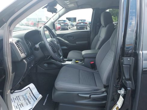 Used 2023 Nissan Frontier S w/ Technology Package AWD/4WD image 13