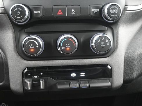 Used 2024 RAM 3500 Tradesman w/ Chrome Appearance Group image 14