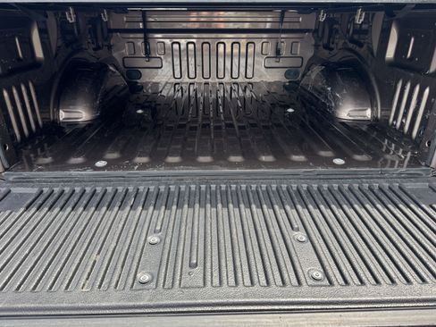 Used 2018 Ford F150 XLT w/ Equipment Group 302A Luxury AWD/4WD image 32