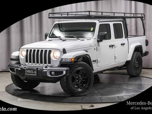 Used 2021 Jeep Gladiator Sport AWD/4WD image 1