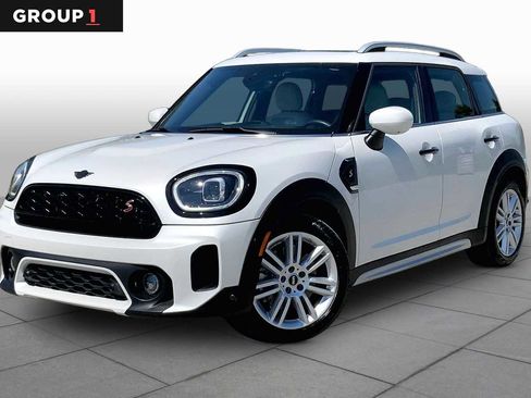Used 2024 MINI Cooper Countryman S FWD image 1