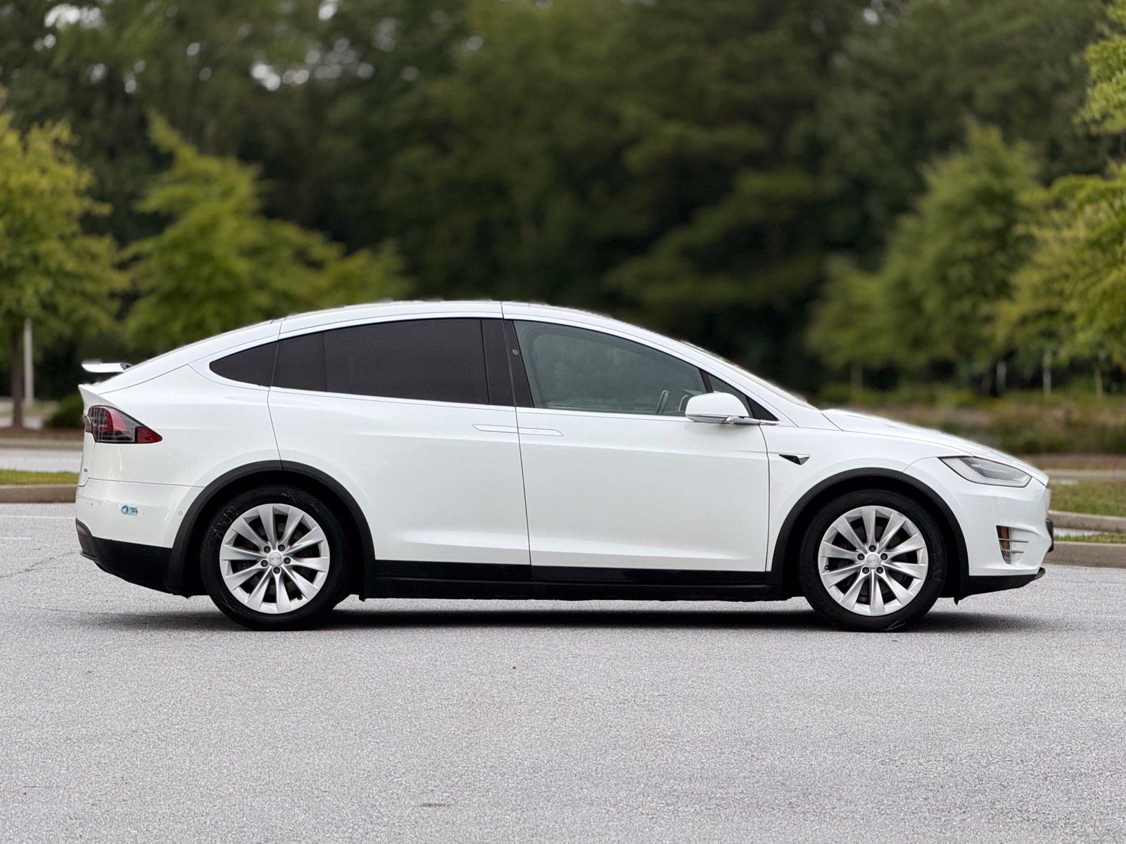 Used 2018 Tesla Model X 75D AWD/4WD image 12