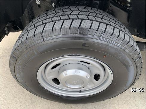 Used 2023 Ford F250 XL image 27