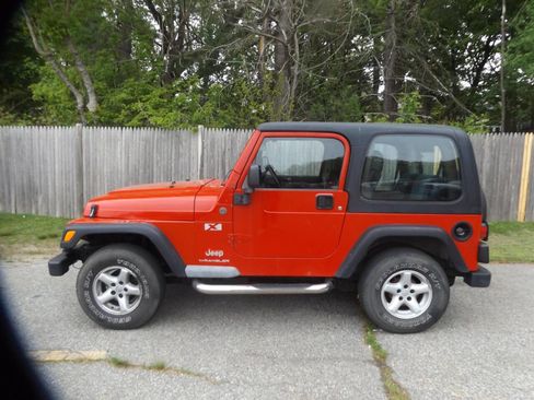 Used 2004 Jeep Wrangler X w/ Wheel Plus Group AWD/4WD image 2