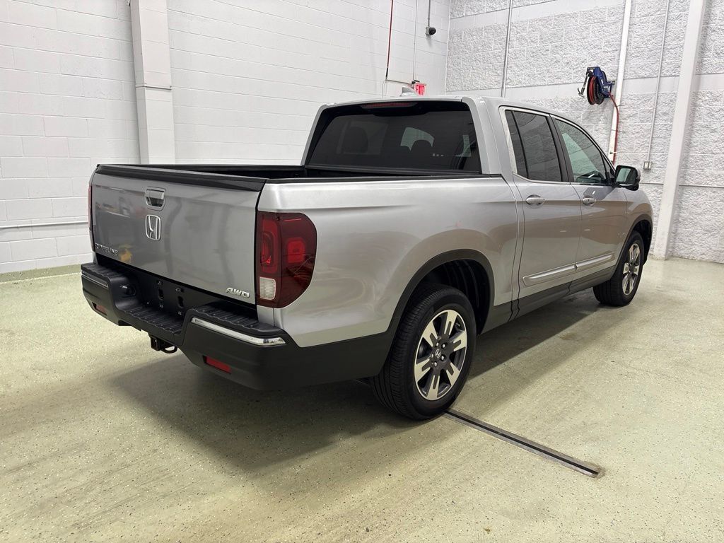 Used 2017 Honda Ridgeline RTL-T image 4