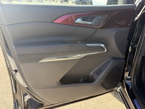 New 2026 Chevrolet Traverse Z71 w/ Driver Confidence Package image 9