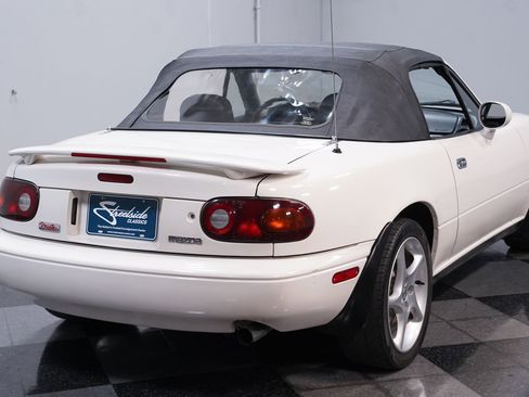 Used 1994 MAZDA MX-5 Miata image 10