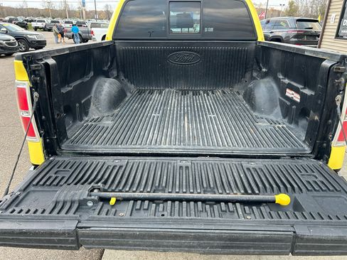 Used 2014 Ford F150 Lariat w/ Equipment Group 502A Luxury image 9