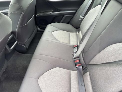 Used 2021 Toyota Camry LE image 18
