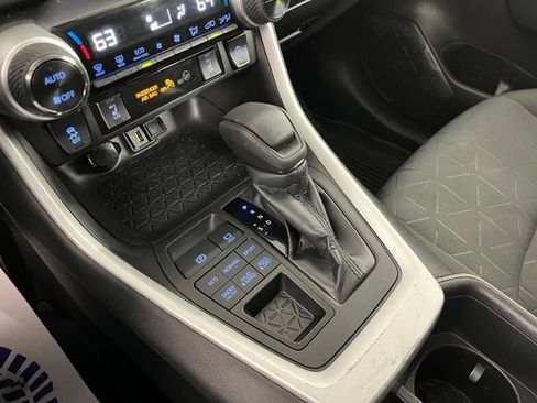 Used 2022 Toyota RAV4 XLE w/ Convenience Package AWD/4WD image 33